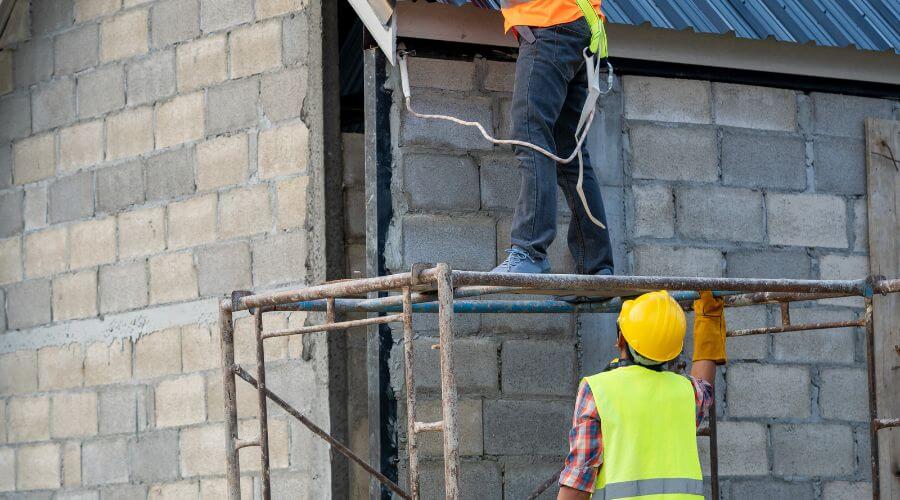 Professional residential roofers in San Ygnacio, TX